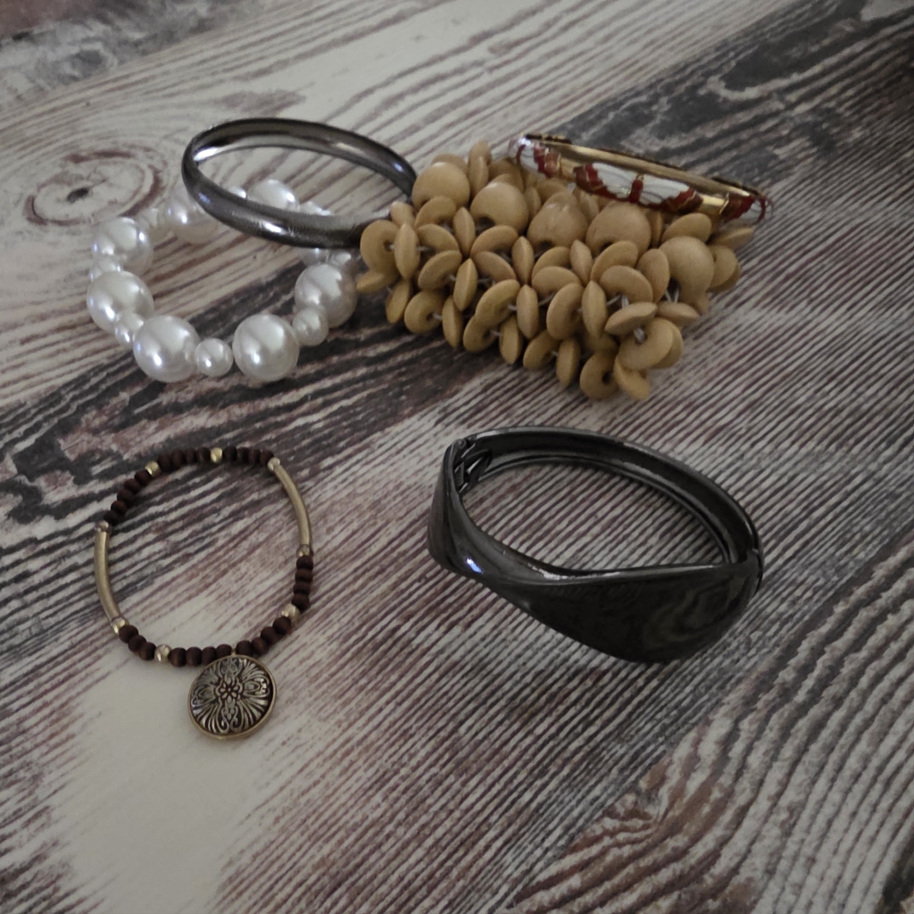 Bracelet Lot